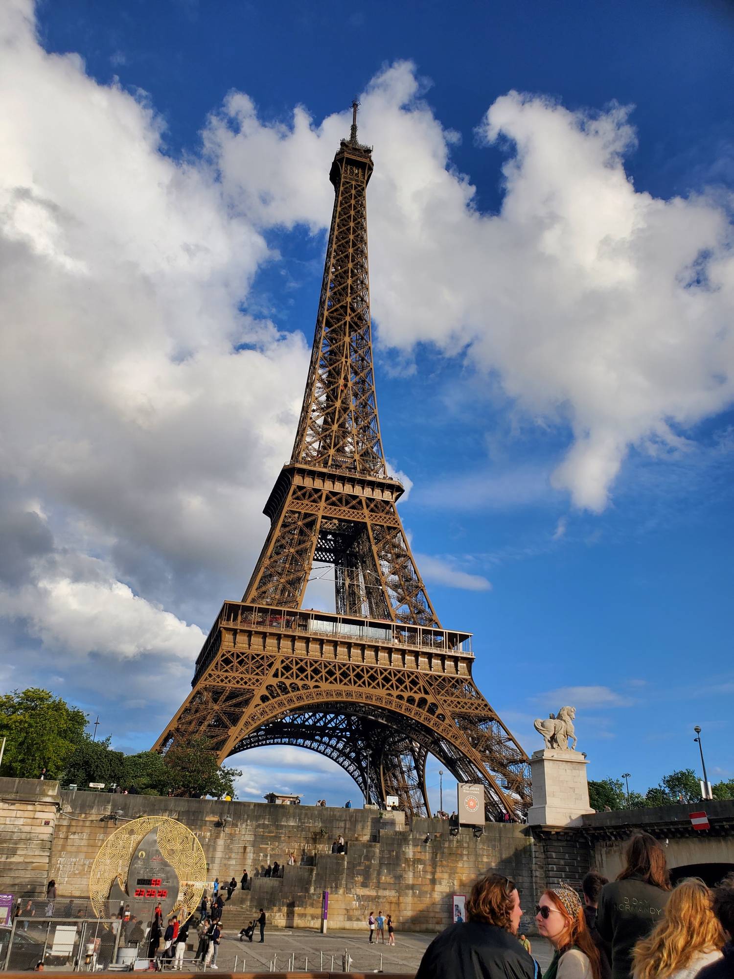 the eiffel tower in Paris, France