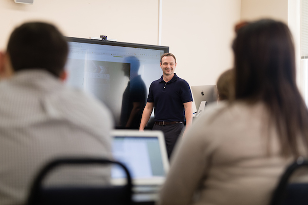 Jason Beach teaching a class.