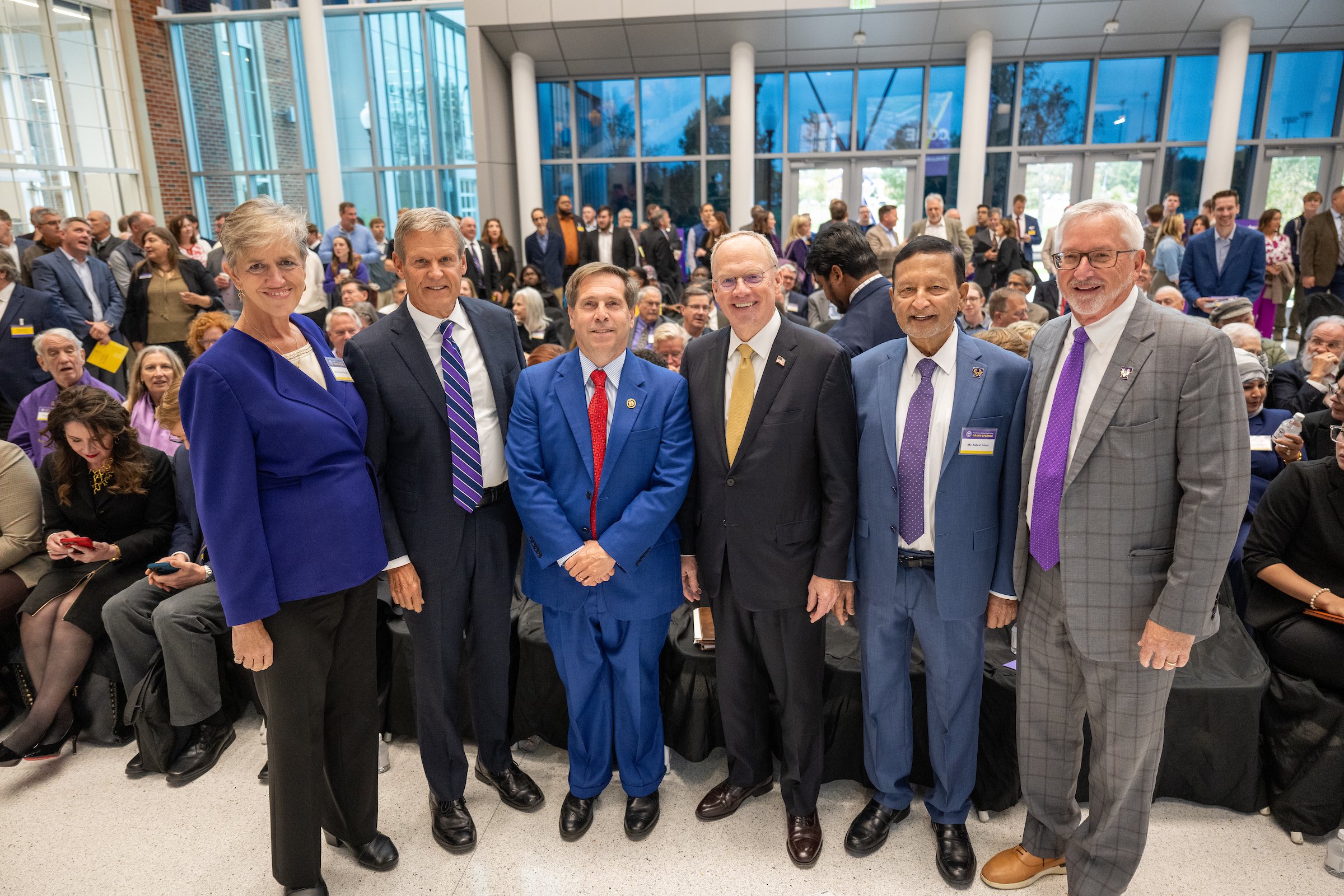 Dignitaries at AEIB grand opening.